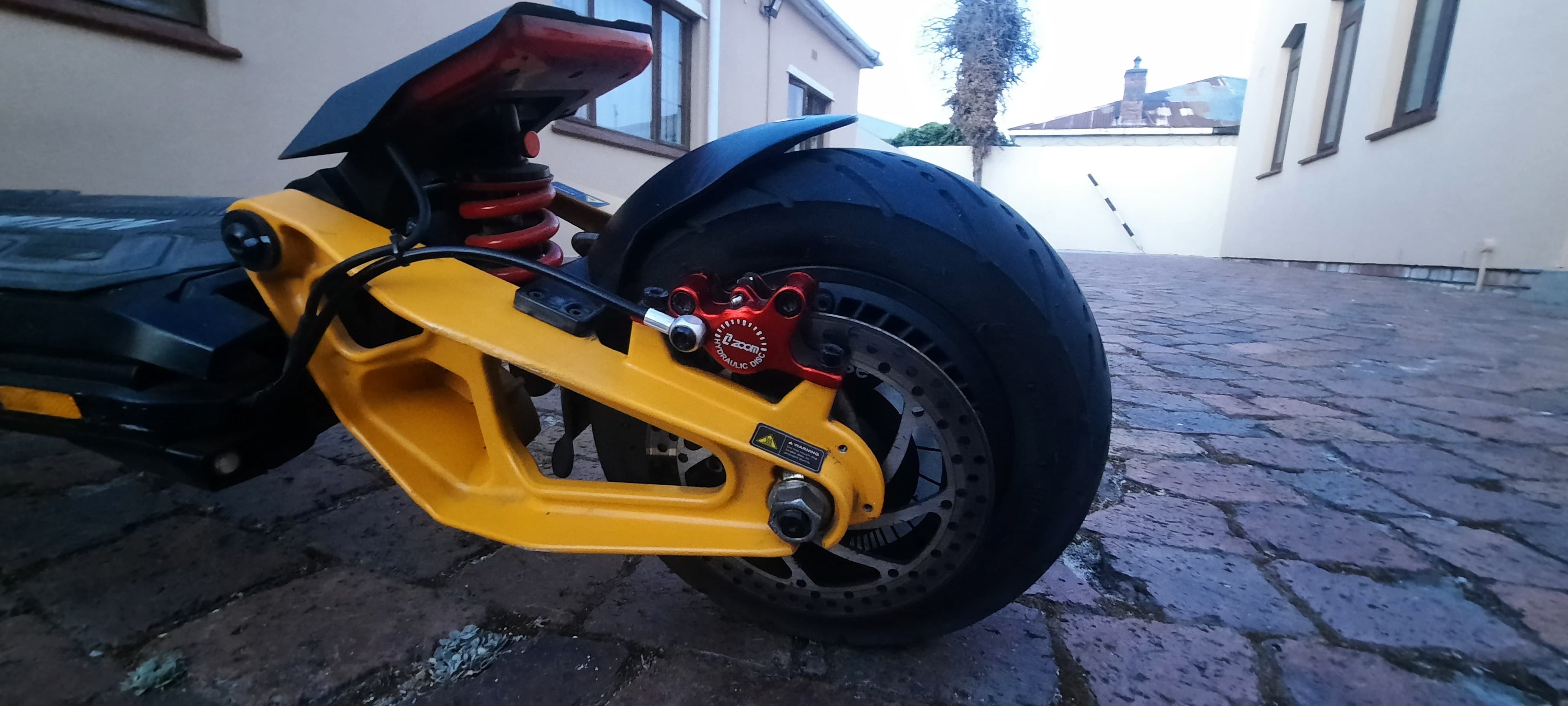 Inmotion RS (demo unit)  Electric Scooter