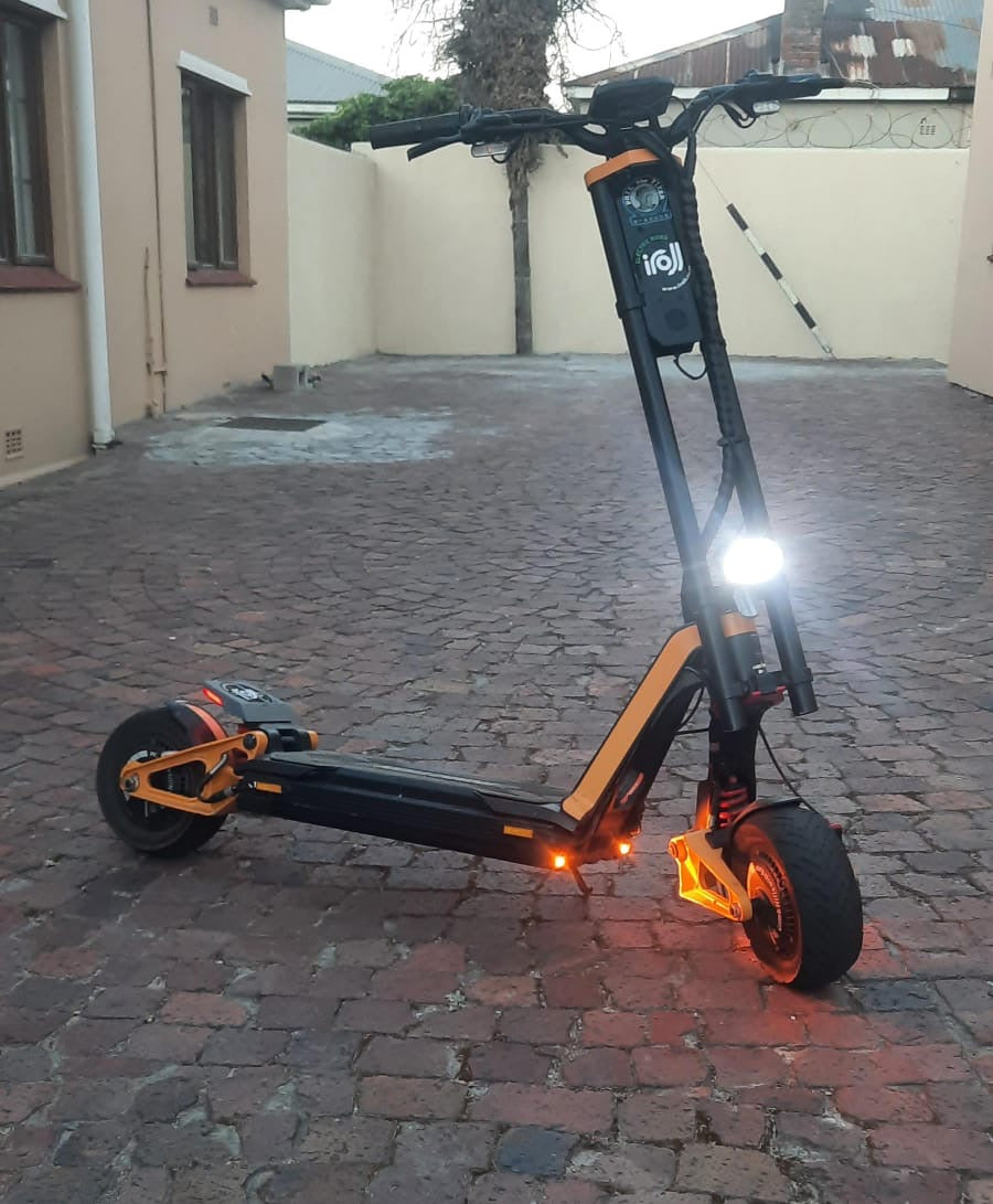 Inmotion RS (demo unit)  Electric Scooter