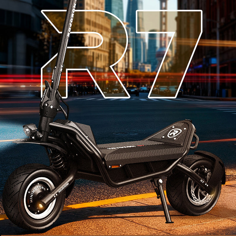 Rovoron R7 electric scooter, square crop